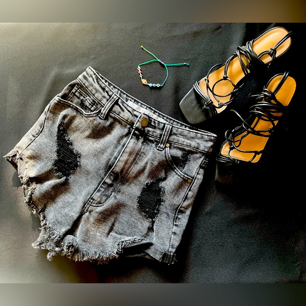 Tinseltown Distressed Jean Shorts